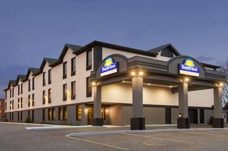 Days Inn By Wyndham Toronto East Lakeview Eksteriør bilde